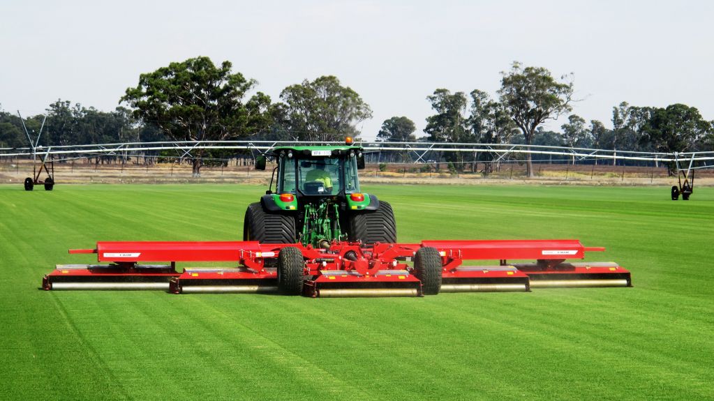 Bairnsdale mowing